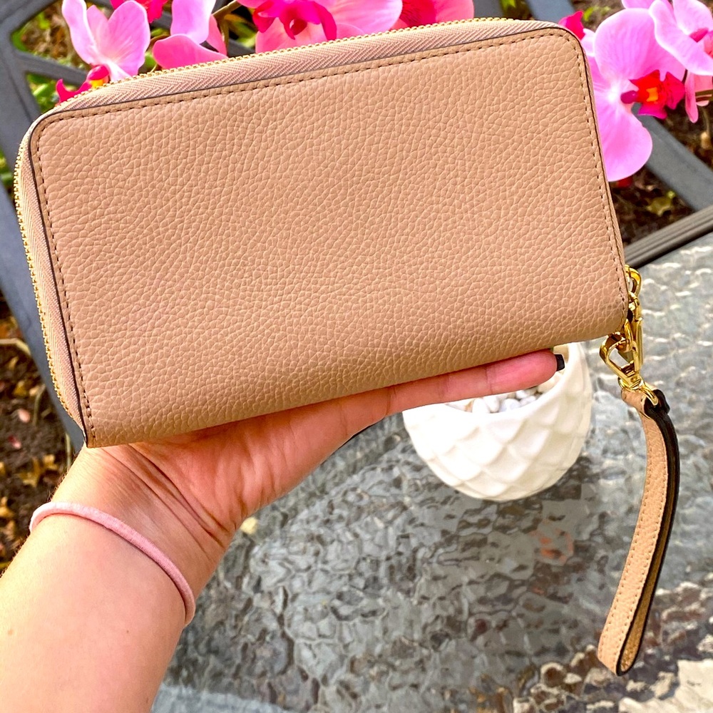 Michael Kors Light Pink Leather Wallet Wristlet - Picture 7 of 15